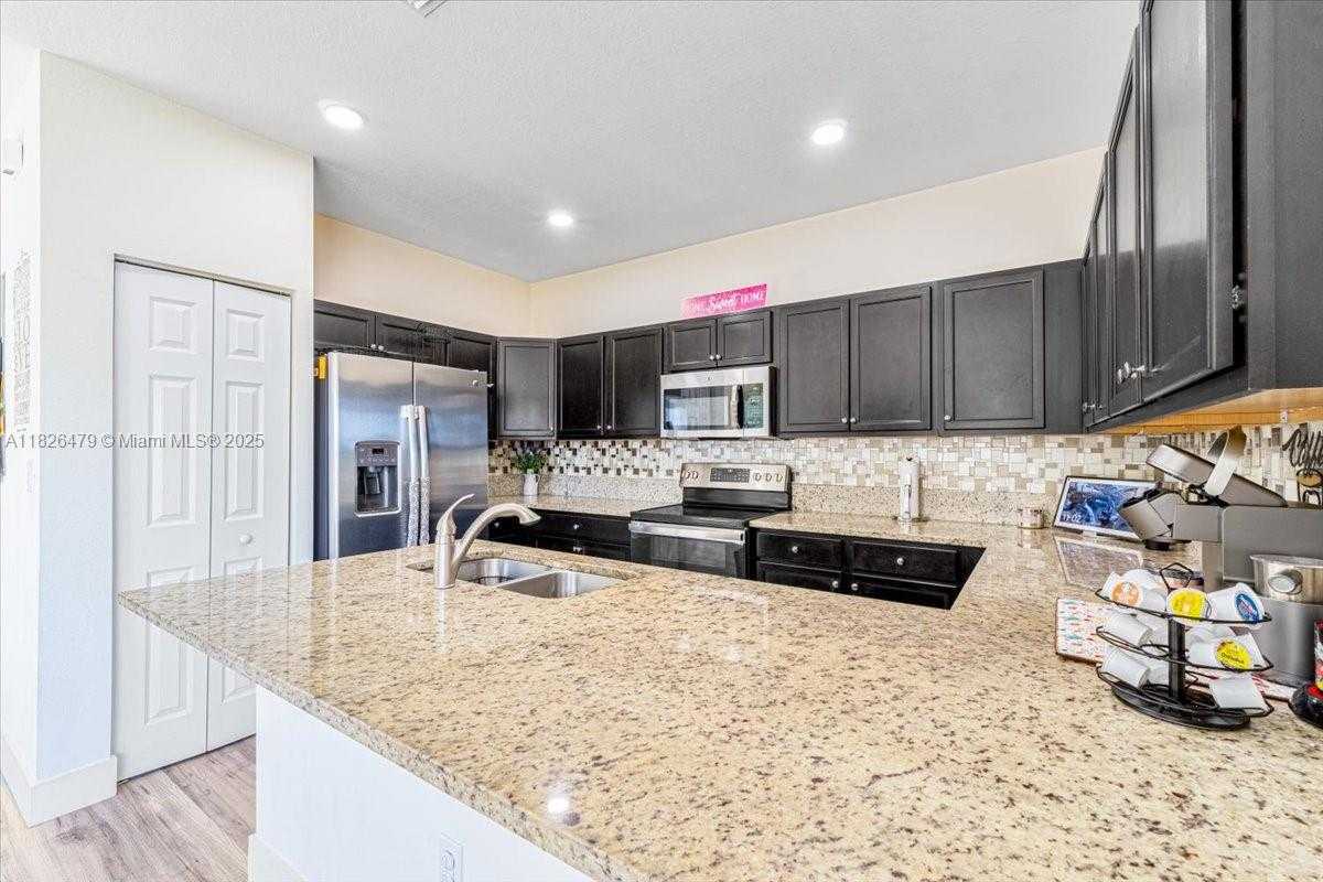 Small Image of 11525 SOUTH WEST 248TH TER, Homestead Number 7