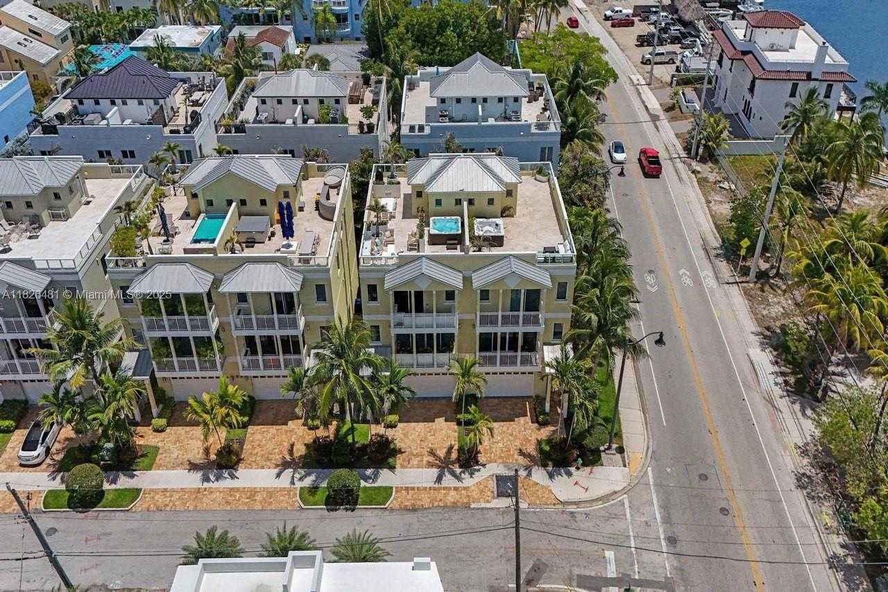 Small Image of 346 NORTH ELM ST #A-10, Hollywood Number 17