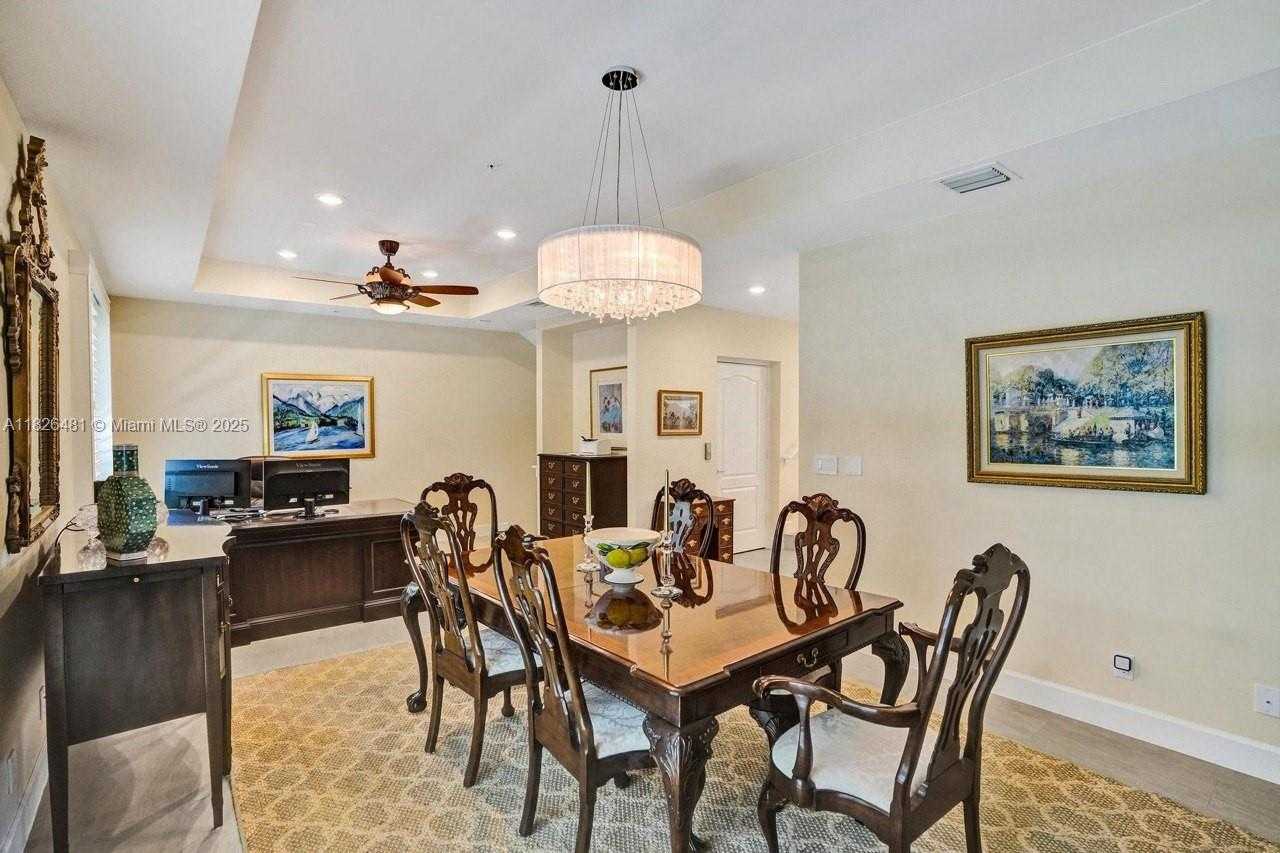 Small Image of 346 NORTH ELM ST #A-10, Hollywood Number 22