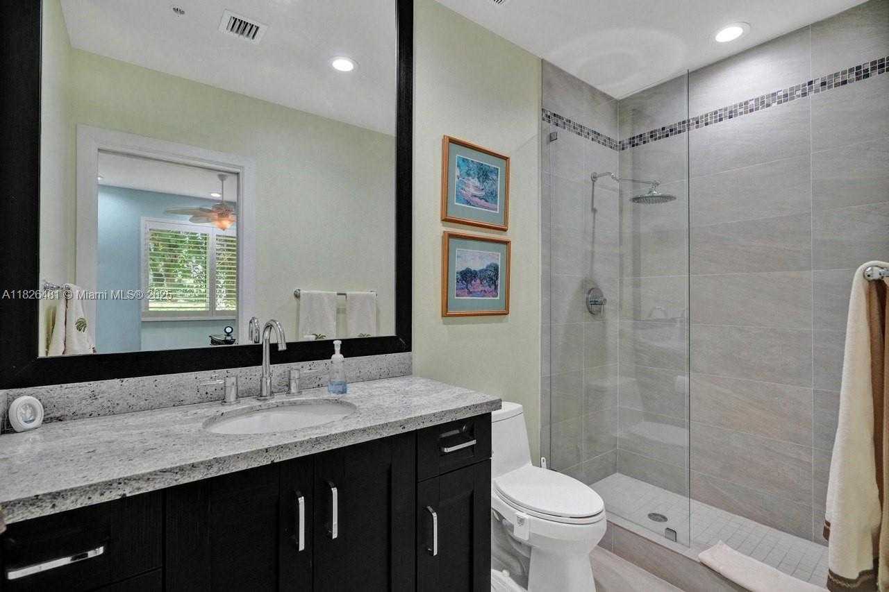 Small Image of 346 NORTH ELM ST #A-10, Hollywood Number 56