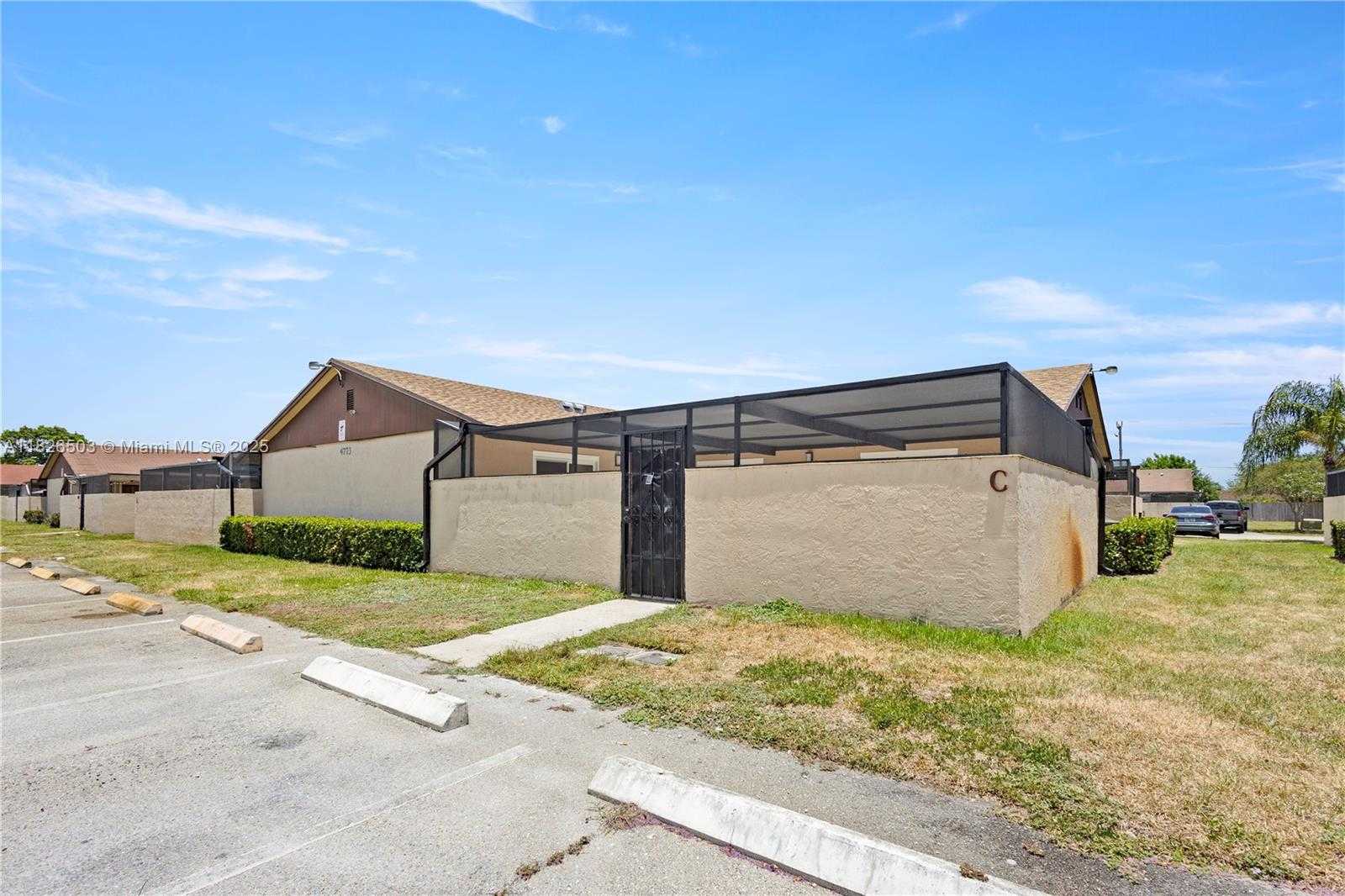 Small Image of 4773 SUNNY PALM CIR #C, West Palm Beach Number 18