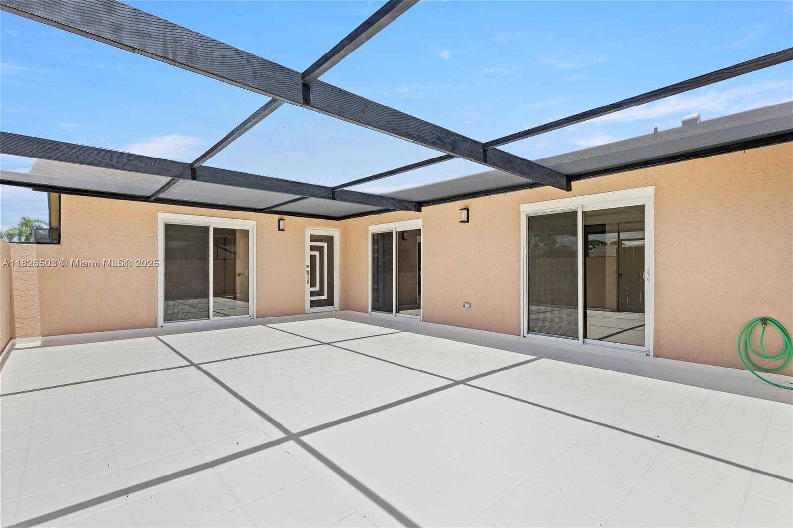 Small Image of 4773 SUNNY PALM CIR #C, West Palm Beach Number 3