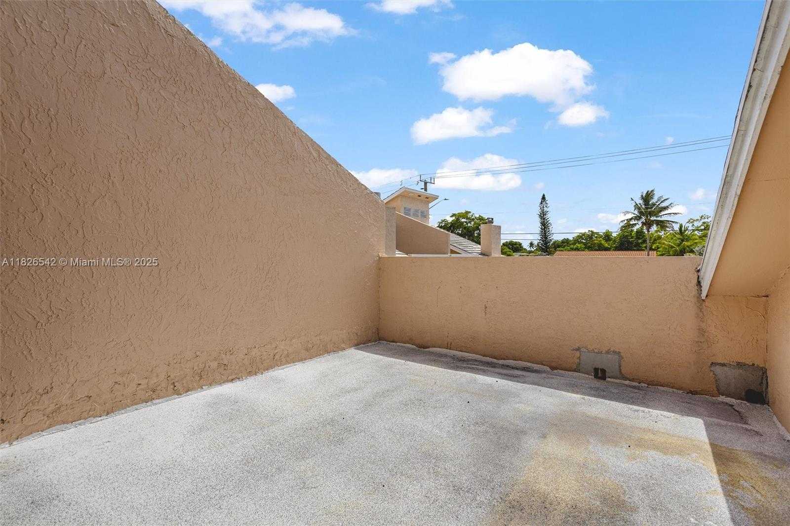 Small Image of 3931 CORAL SPRINGS DR #26, Coral Springs Number 21