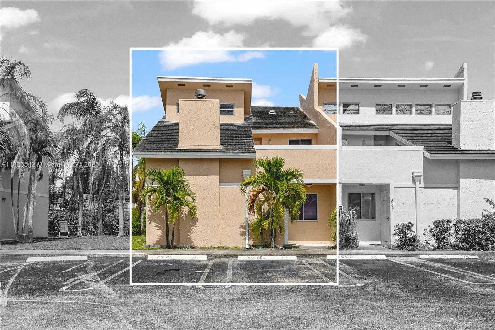 Small Image of 3931 CORAL SPRINGS DR #26, Coral Springs Number 26
