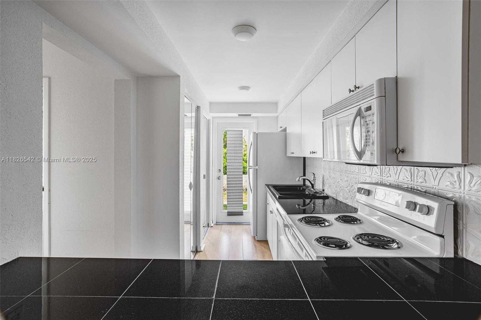 Small Image of 3931 CORAL SPRINGS DR #26, Coral Springs Number 9