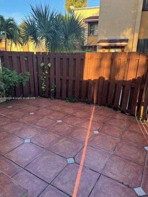 Small Image of 201 WEST PARK DR #203-2, Miami Number 14