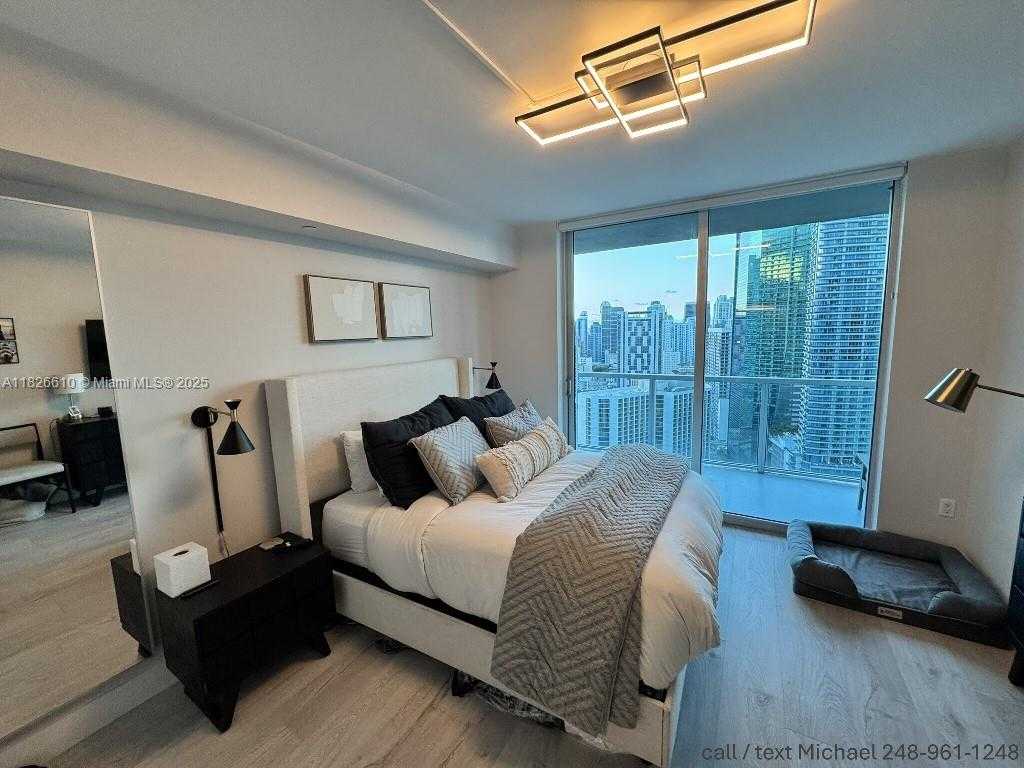 Small Image of 500 BRICKELL AVE #3803, Miami Number 11
