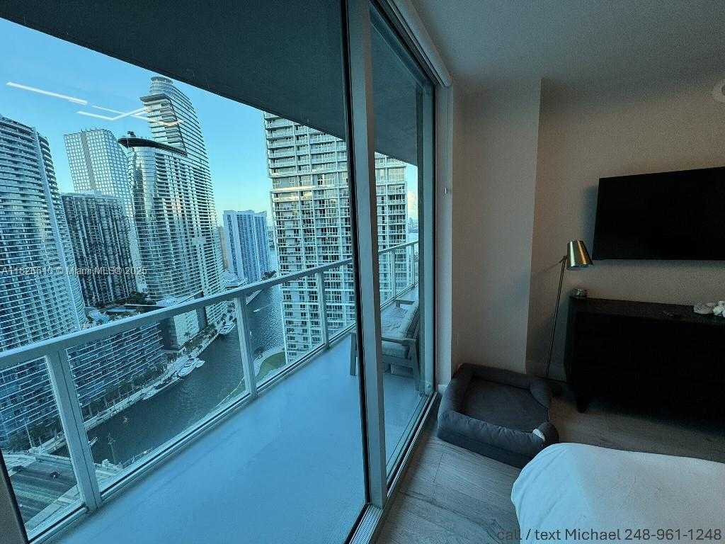 Small Image of 500 BRICKELL AVE #3803, Miami Number 14