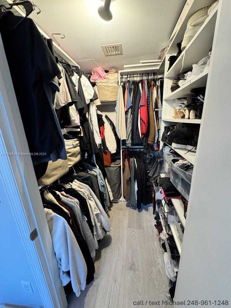 Small Image of 500 BRICKELL AVE #3803, Miami Number 15