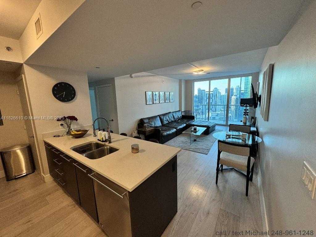 Small Image of 500 BRICKELL AVE #3803, Miami Number 2