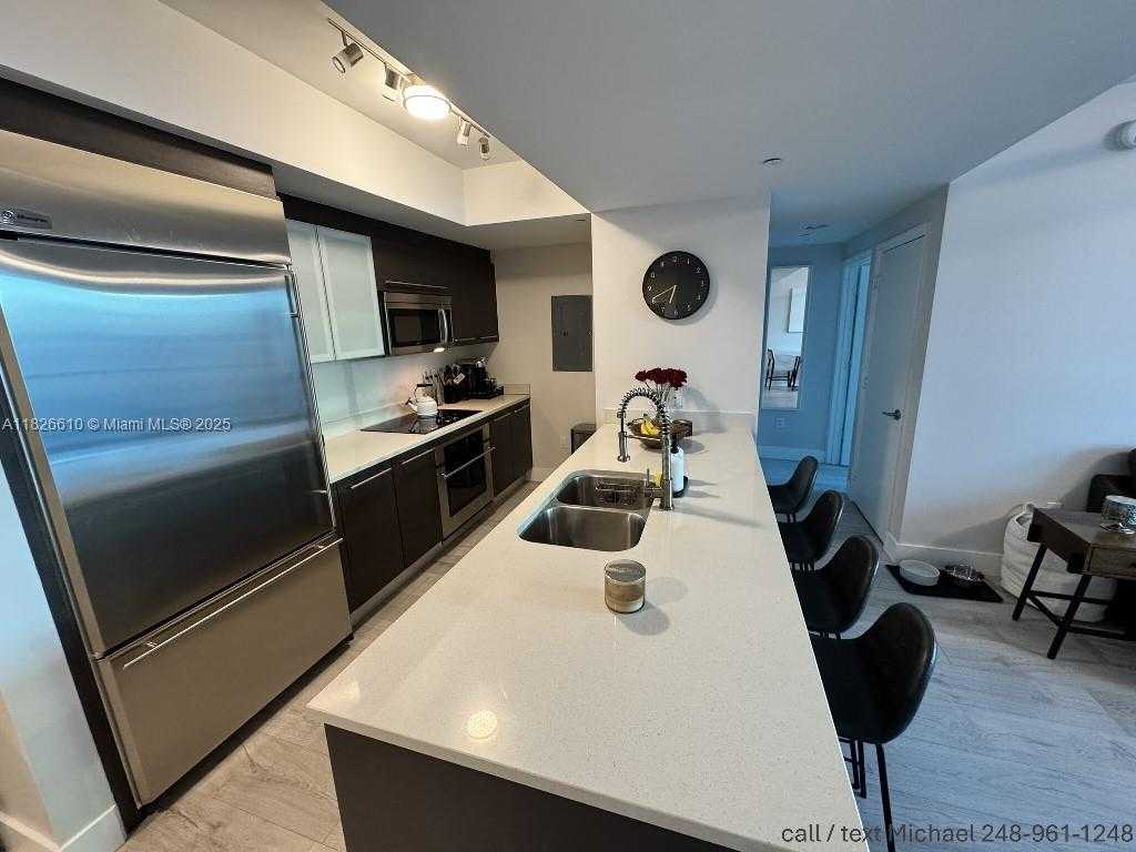 Small Image of 500 BRICKELL AVE #3803, Miami Number 3