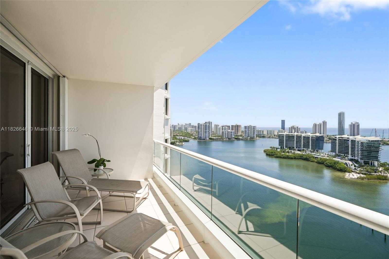 Small Image of 7000 ISLAND BLVD #2909, Aventura Number 14