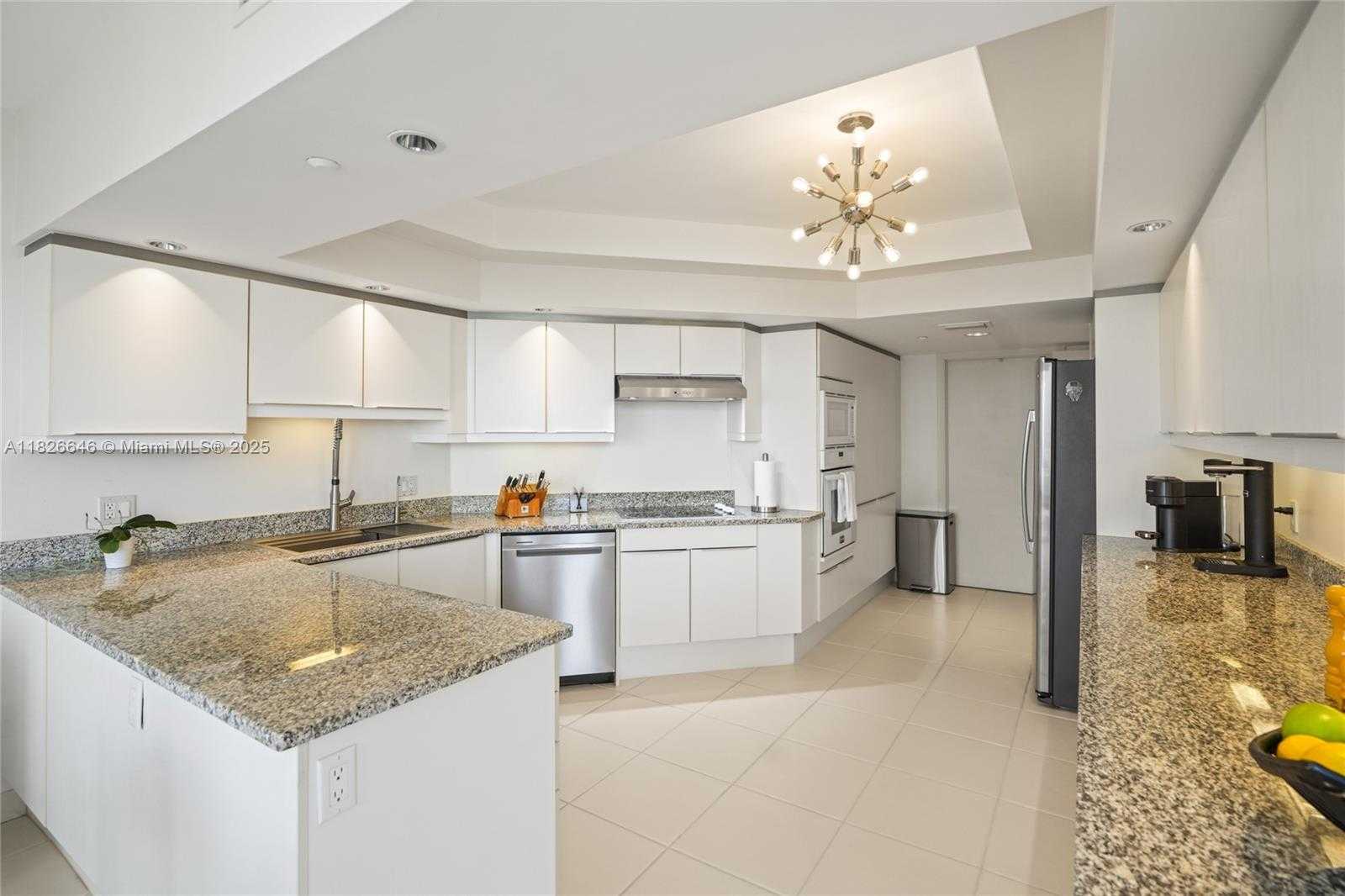 Small Image of 7000 ISLAND BLVD #2909, Aventura Number 15