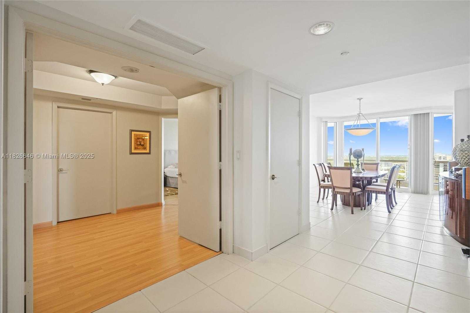 Small Image of 7000 ISLAND BLVD #2909, Aventura Number 24