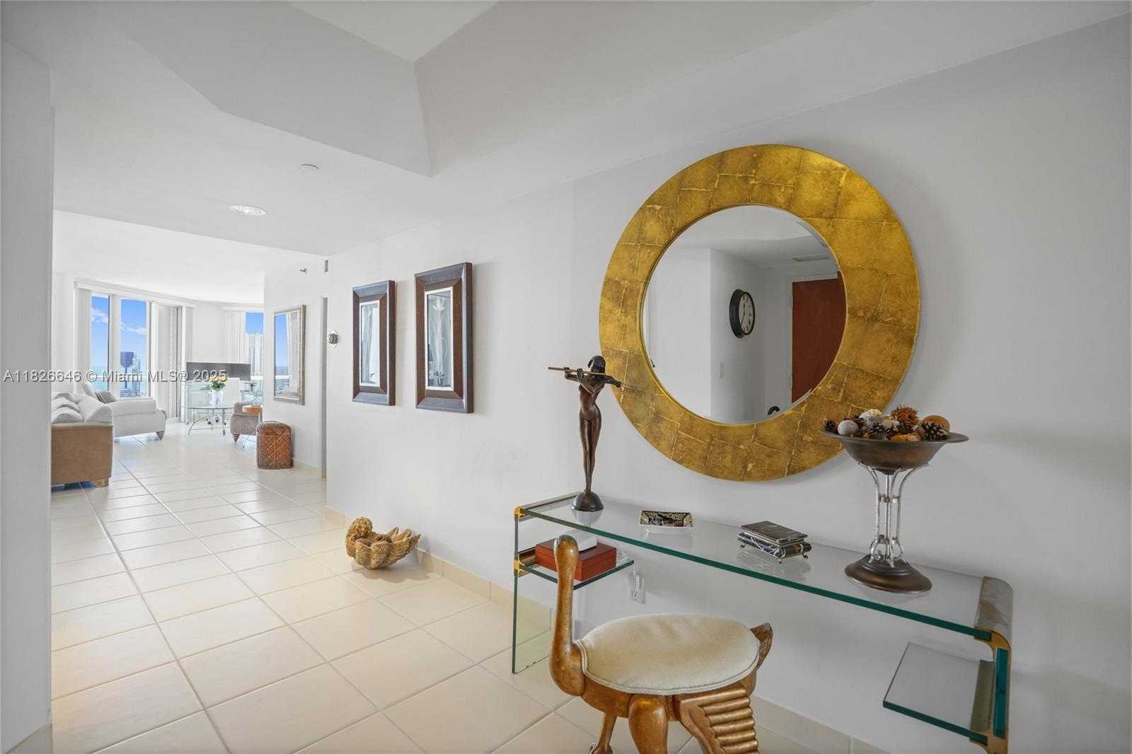 Small Image of 7000 ISLAND BLVD #2909, Aventura Number 3