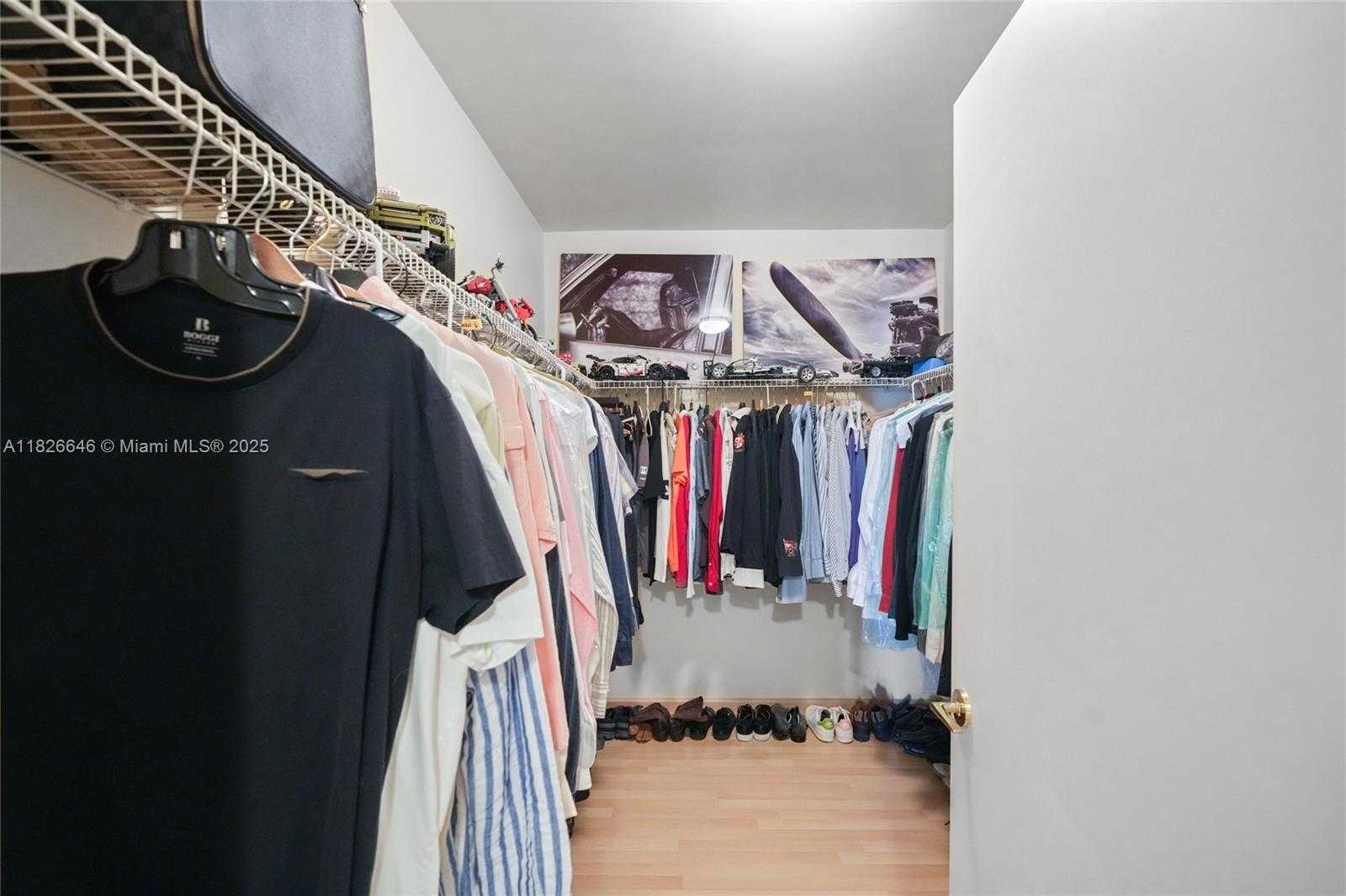 Small Image of 7000 ISLAND BLVD #2909, Aventura Number 30