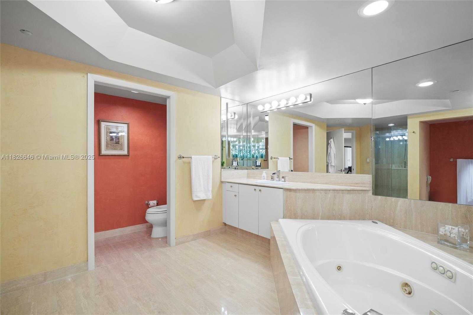 Small Image of 7000 ISLAND BLVD #2909, Aventura Number 33