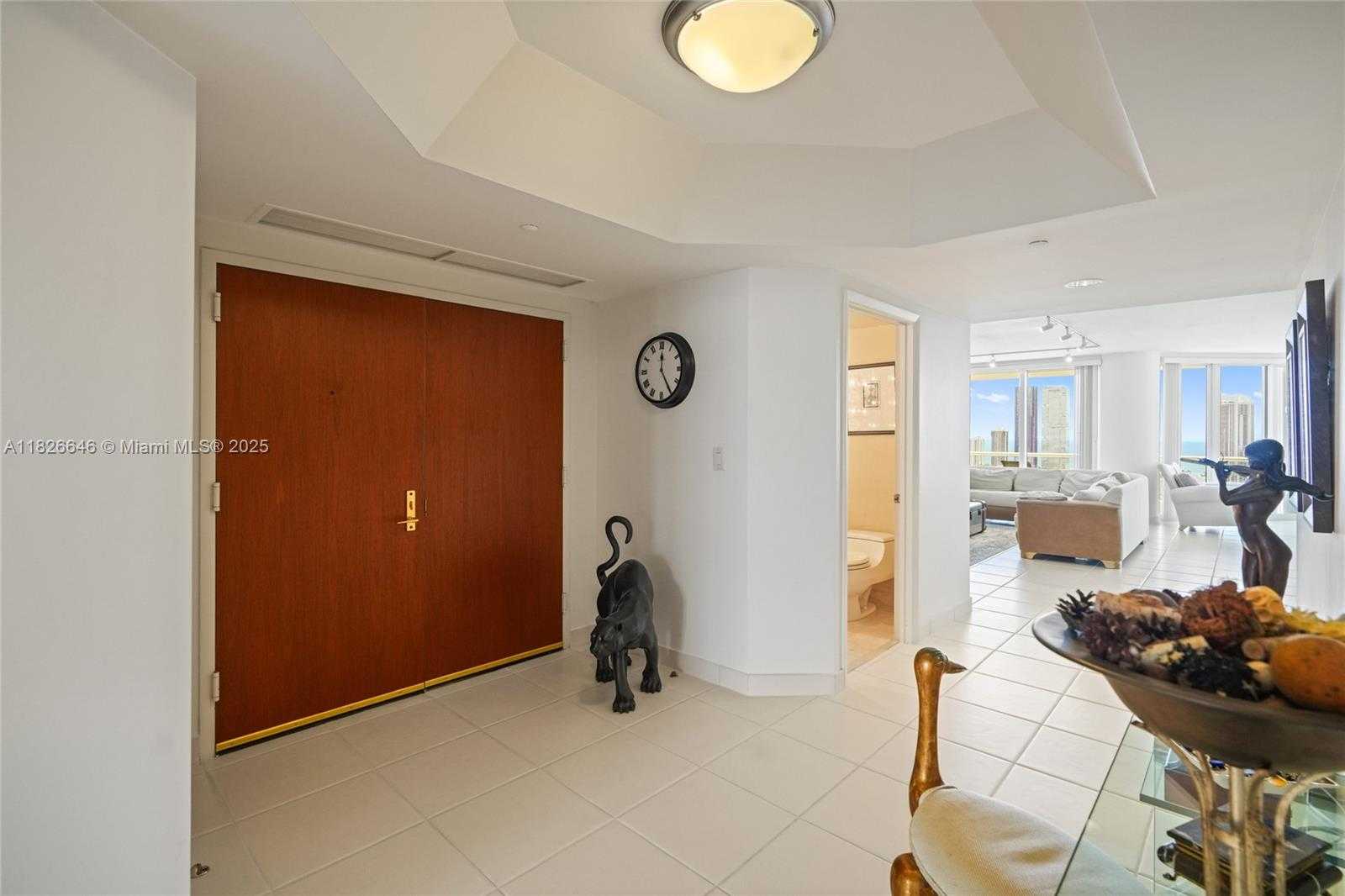 Small Image of 7000 ISLAND BLVD #2909, Aventura Number 4
