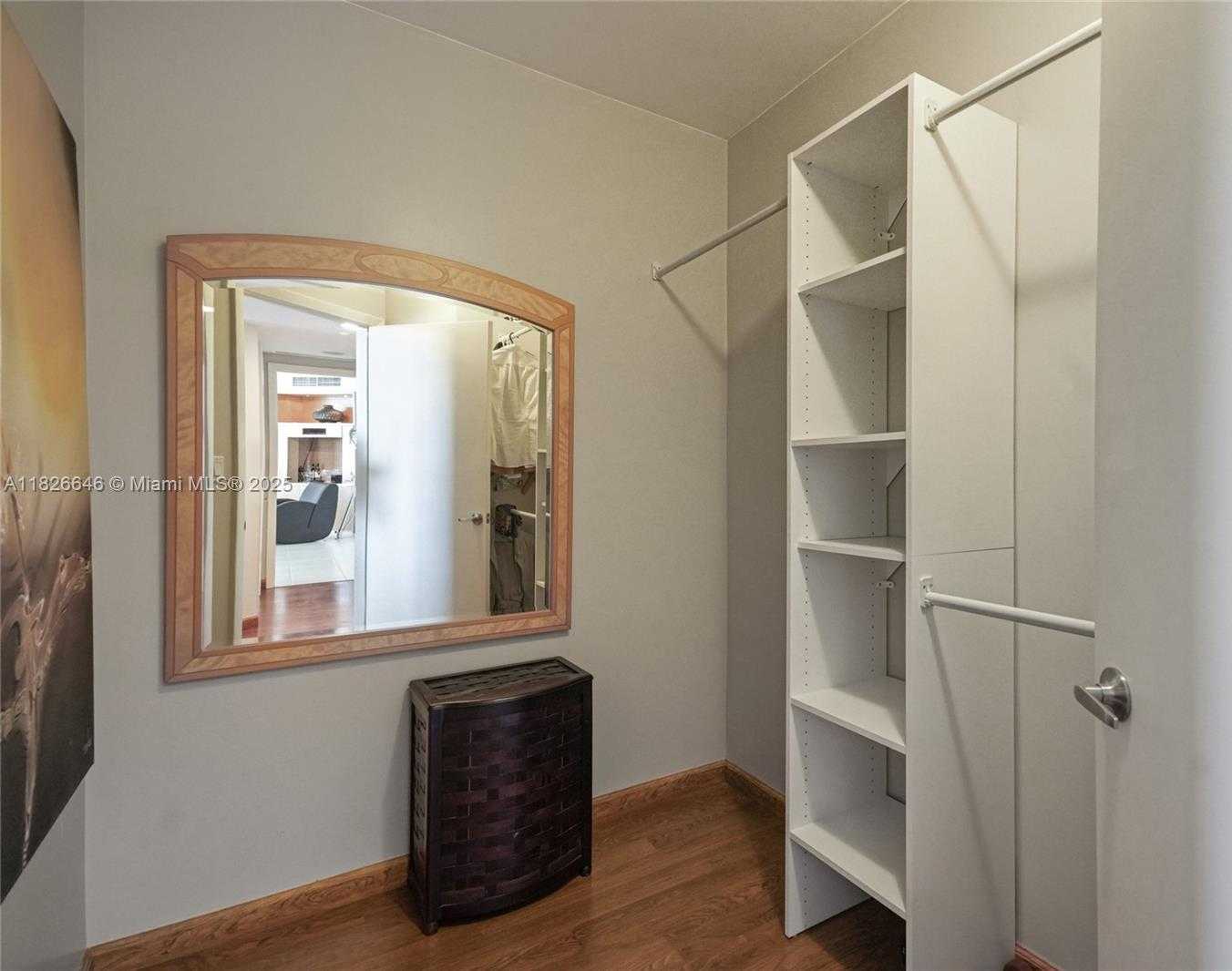 Small Image of 7000 ISLAND BLVD #2909, Aventura Number 40