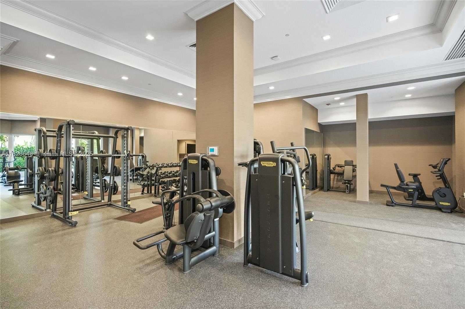 Small Image of 7000 ISLAND BLVD #2909, Aventura Number 50
