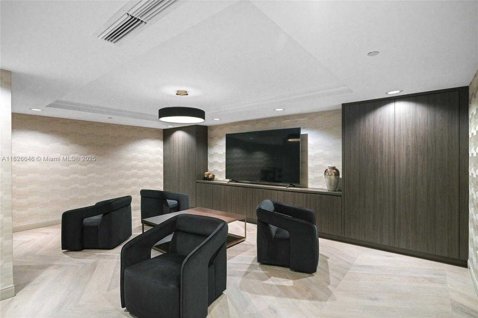 Small Image of 7000 ISLAND BLVD #2909, Aventura Number 53