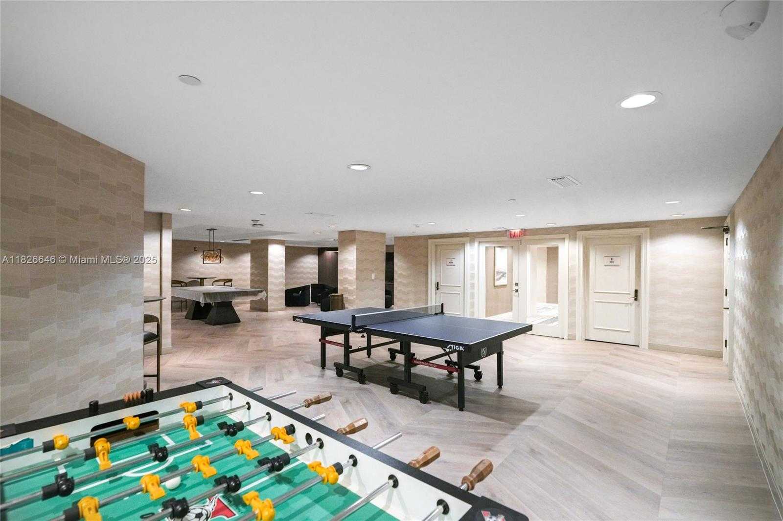 Small Image of 7000 ISLAND BLVD #2909, Aventura Number 55