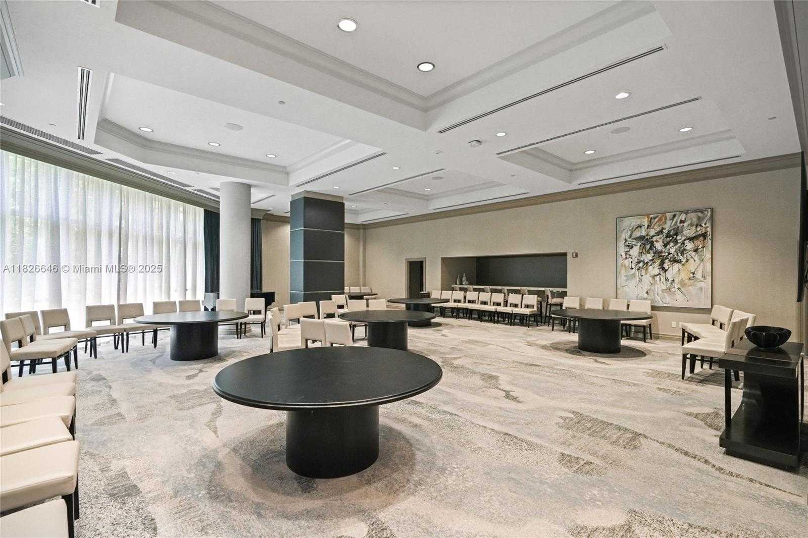 Small Image of 7000 ISLAND BLVD #2909, Aventura Number 58
