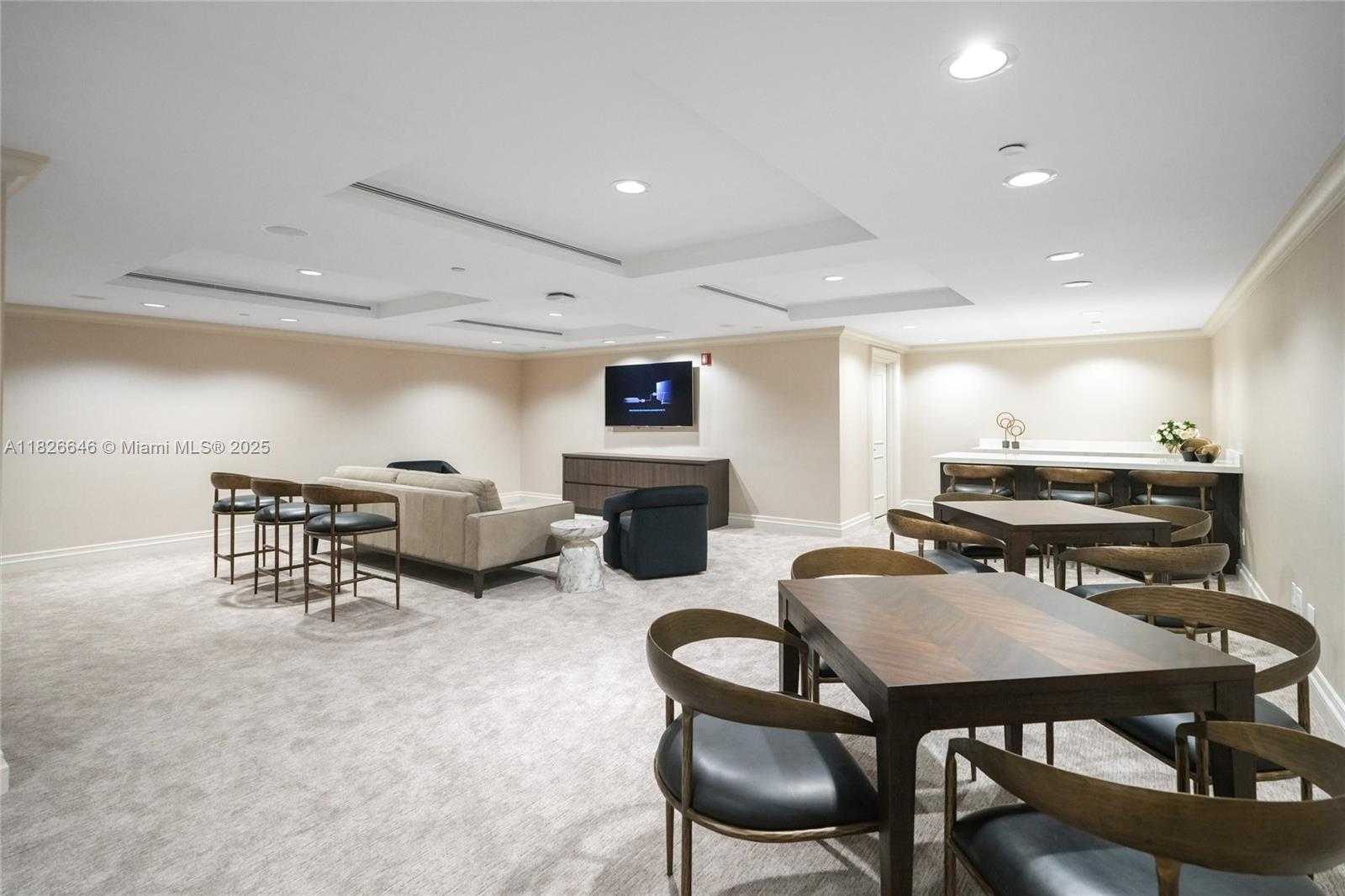 Small Image of 7000 ISLAND BLVD #2909, Aventura Number 59