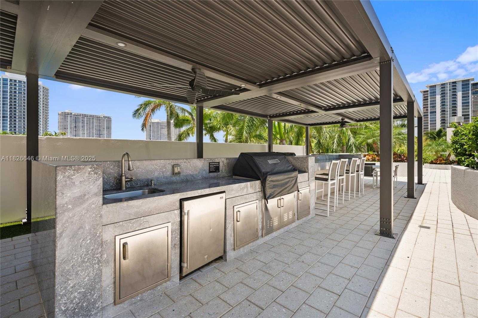 Small Image of 7000 ISLAND BLVD #2909, Aventura Number 65