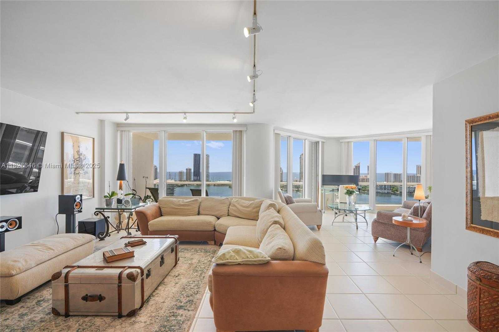 Small Image of 7000 ISLAND BLVD #2909, Aventura Number 7