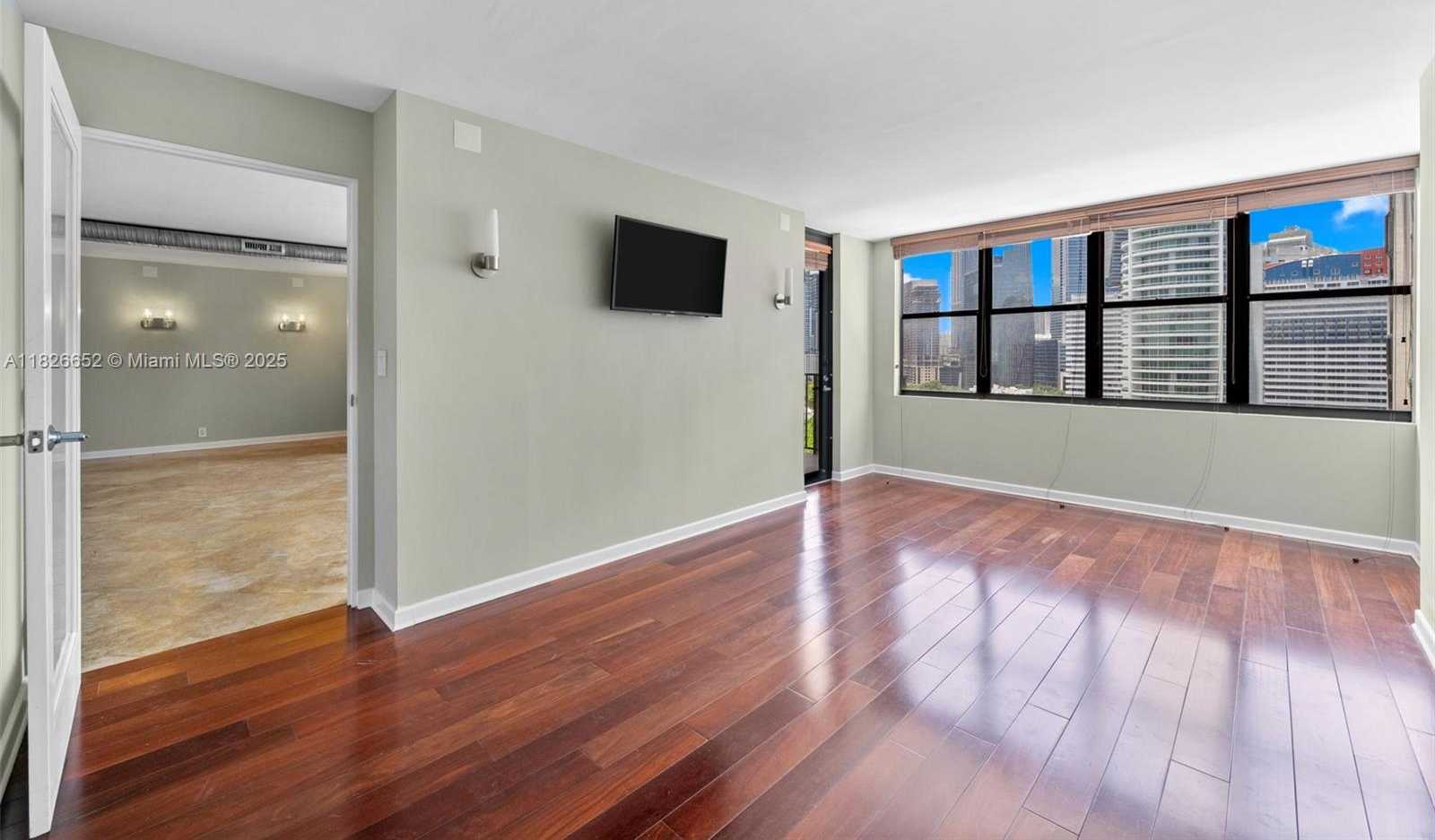 Small Image of 1901 BRICKELL AVE #B1713, Miami Number 16