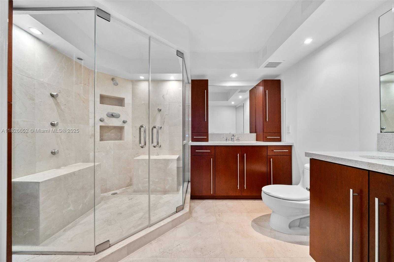 Small Image of 1901 BRICKELL AVE #B1713, Miami Number 18