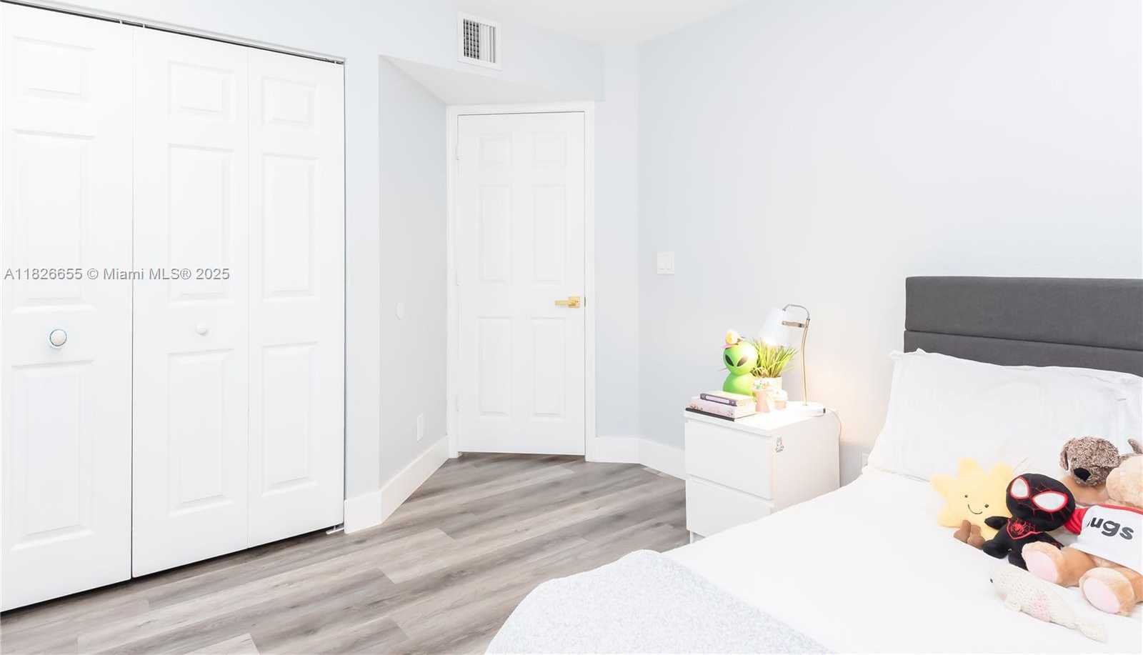 Small Image of 3891 TREE TOP DR, Weston Number 20