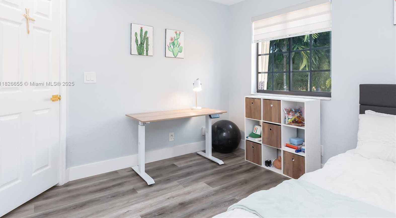 Small Image of 3891 TREE TOP DR, Weston Number 22