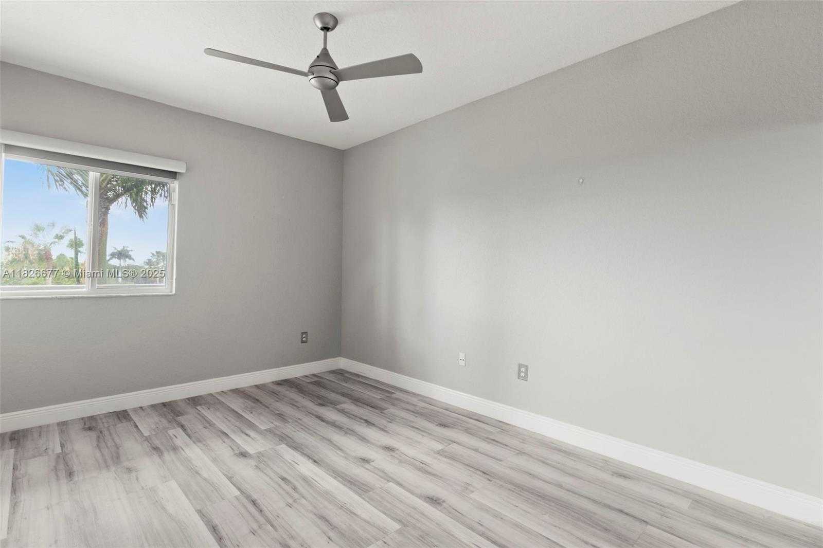 Small Image of 7727 SOUTHAMPTON TER #412, Tamarac Number 24