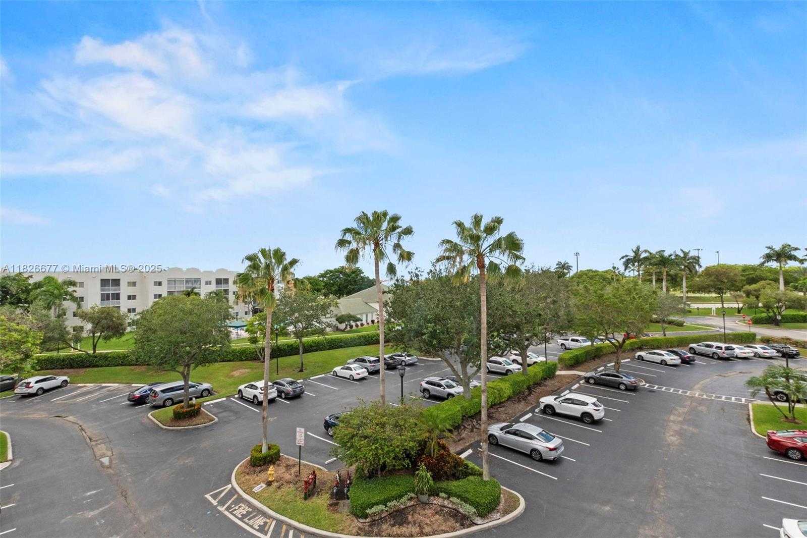 Small Image of 7727 SOUTHAMPTON TER #412, Tamarac Number 27