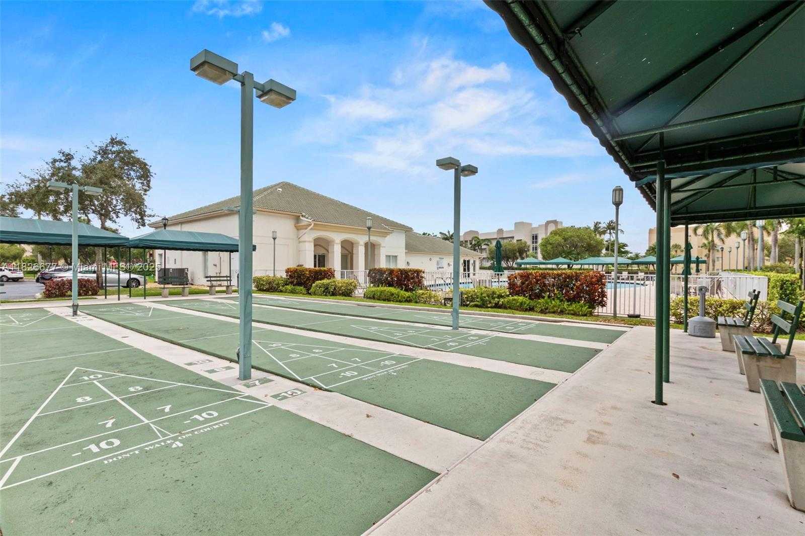 Small Image of 7727 SOUTHAMPTON TER #412, Tamarac Number 31