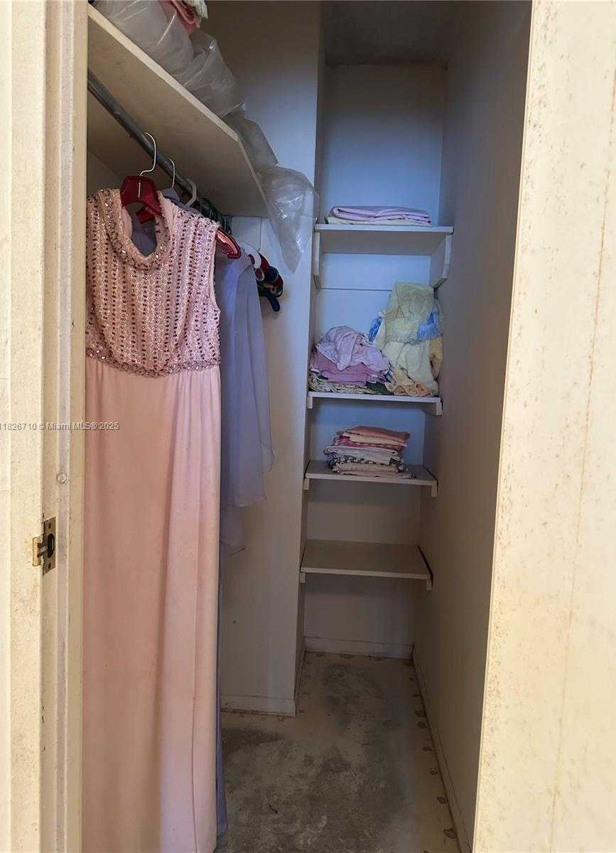 Imagen de Pequeño Objeto