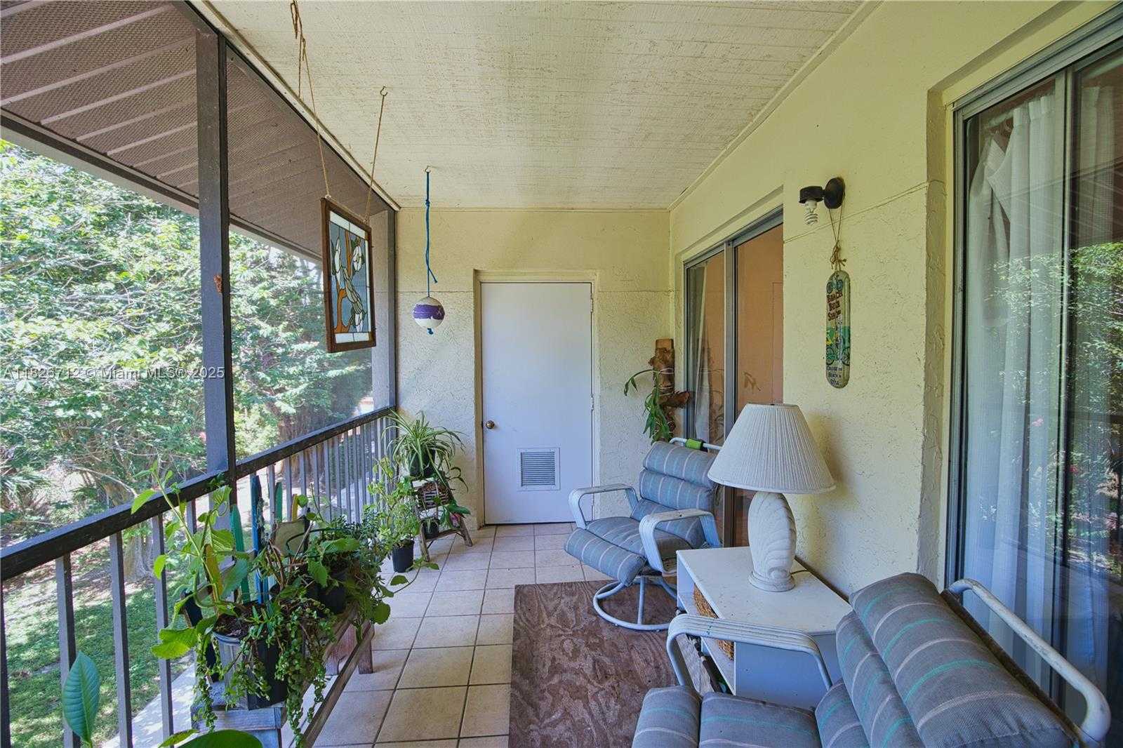 Small Image of 6286 CHASEWOOD DR #G, Jupiter Number 15
