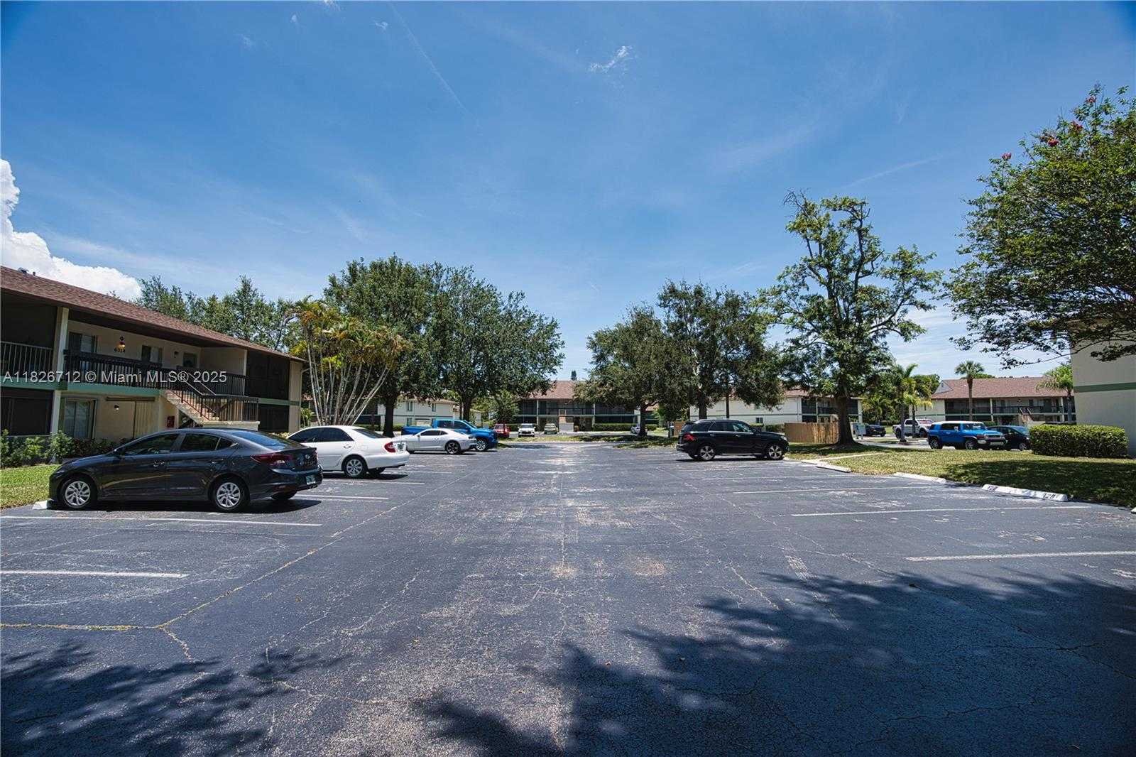 Small Image of 6286 CHASEWOOD DR #G, Jupiter Number 29