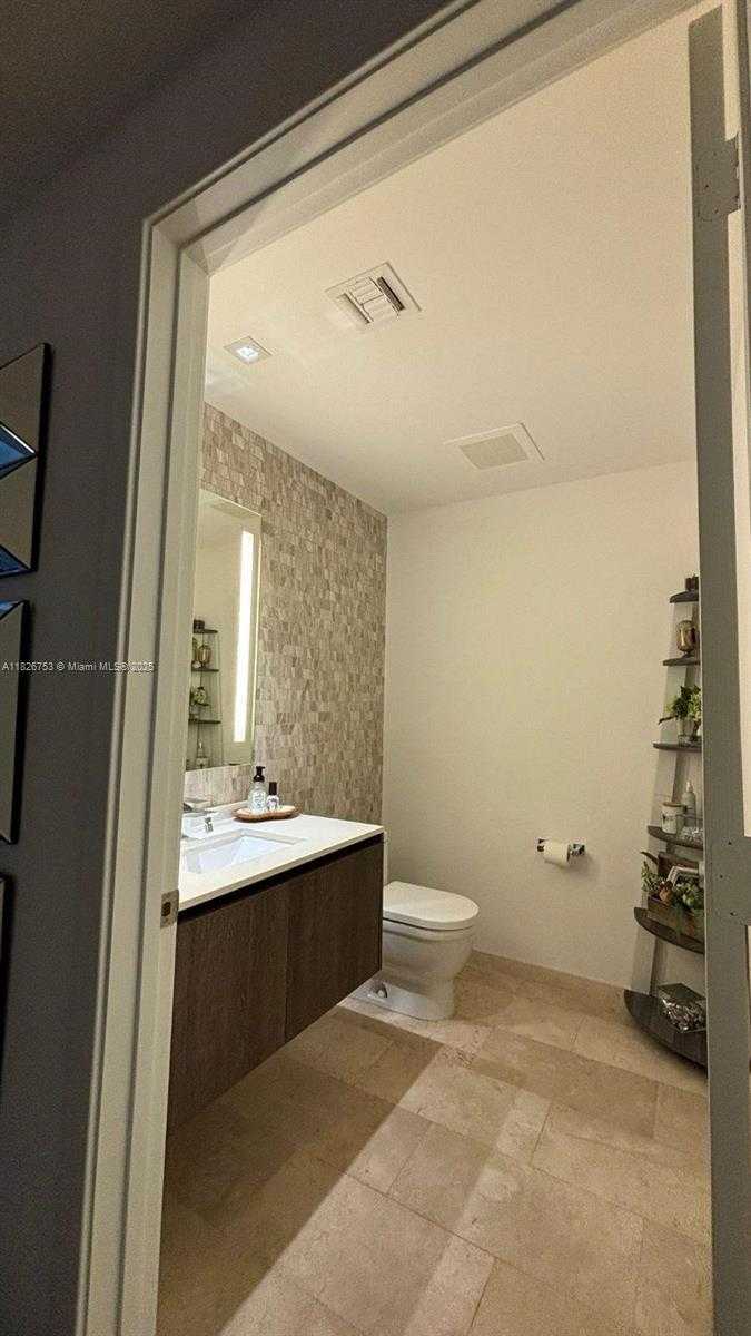 Small Image of 68 SOUTH EAST 6TH ST #2804, Miami Number 10