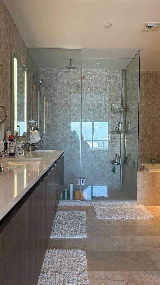 Small Image of 68 SOUTH EAST 6TH ST #2804, Miami Number 16