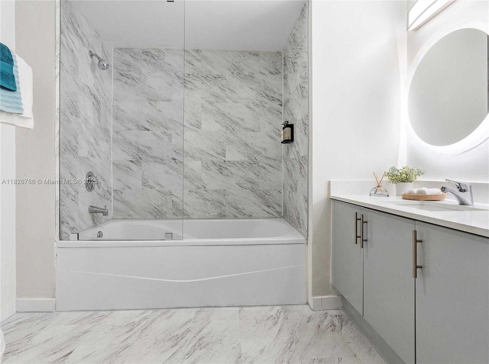 Small Image of 2889 MCFARLANE RD #1908, Miami Number 24