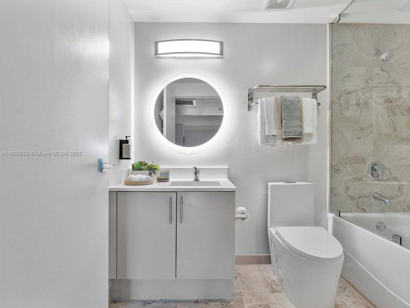 Small Image of 2889 MCFARLANE RD #1908, Miami Number 26