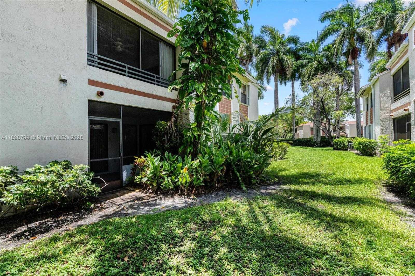 Small Image of 9852 NORTH WEST 3RD CT #1, Plantation Number 18