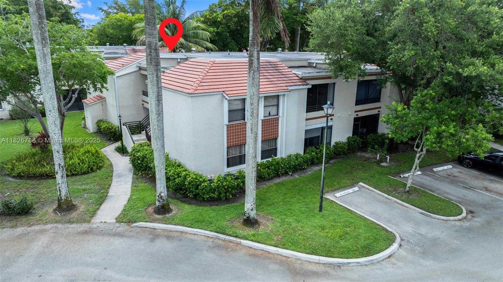 Small Image of 9852 NORTH WEST 3RD CT #1, Plantation Number 20