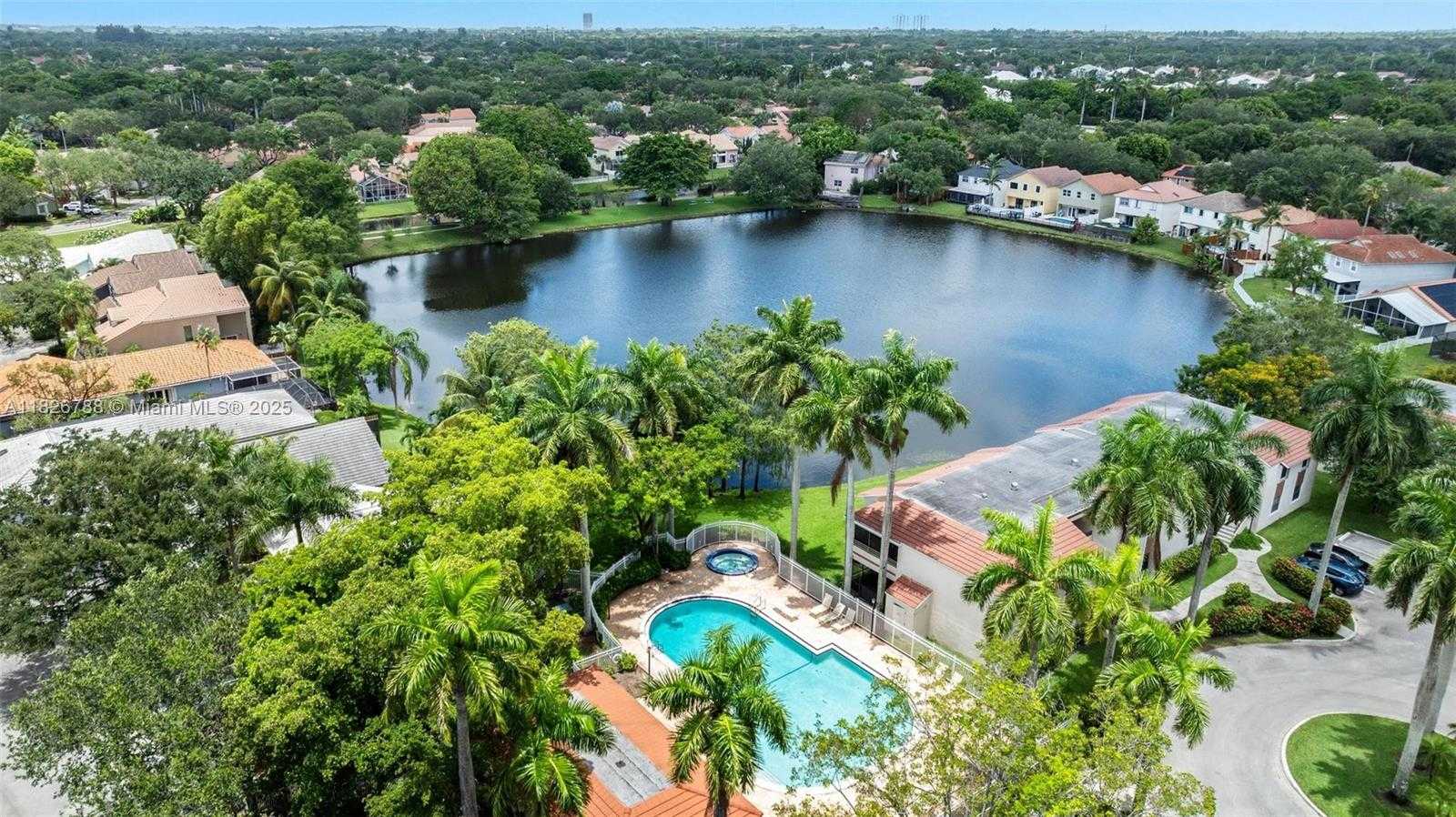 Small Image of 9852 NORTH WEST 3RD CT #1, Plantation Number 23