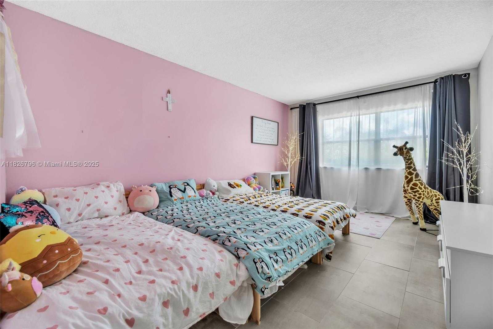 Small Image of 220 LAKEVIEW DR #308, Weston Number 19