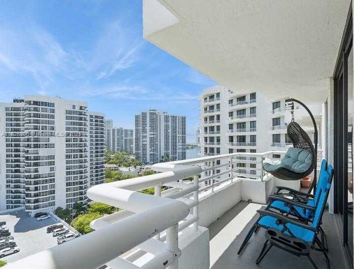 Small Image of 3300 NORTH EAST 192ND ST #1707, Aventura Number 3