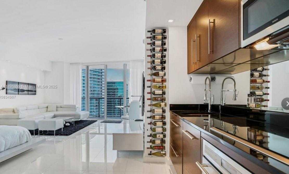Small Image of 475 BRICKELL AVE #4310, Miami Number 13